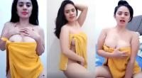 Kimaya Agata Bugil Handuk Kuning