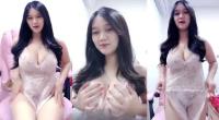 Pamer Belahan Goyangan Susunya Miss Sheeila