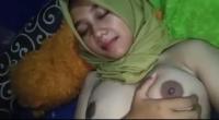 Hijab Cantik Ukhty Sange Remas Toket