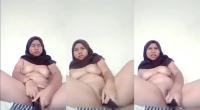 Hijab Toge Memek Sempit Pertama Kali Colmek Pakai Terong