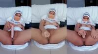 Colmek Pake Mukenah