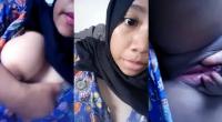 Cewek Hijab Cantik Pamer Memek Tembem