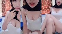 Hijab Cantik Seksi Pamer Body