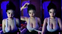 Host Cantik Susu Montok