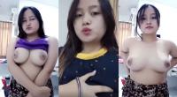 Saya Darla Buka Baju Pamerin Toket